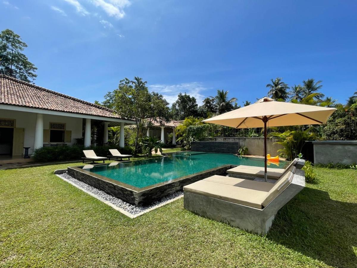 Claire Villa By Younger Villas & Resorts Ahangama Exterior photo